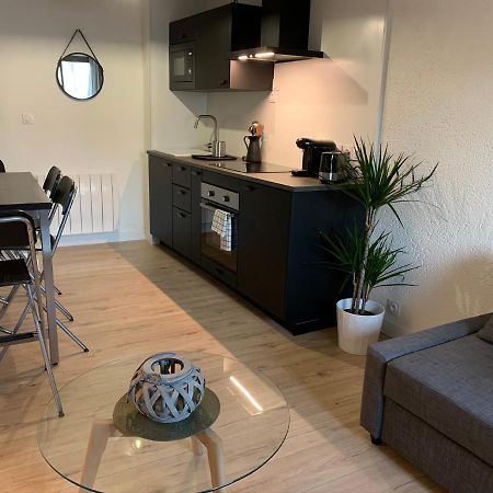 Logement Renove Et Moderne Au Sacre Coeur Cholet Exteriör bild