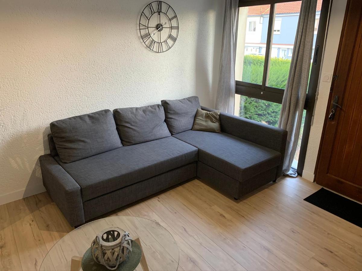 Logement Renove Et Moderne Au Sacre Coeur Cholet Exteriör bild